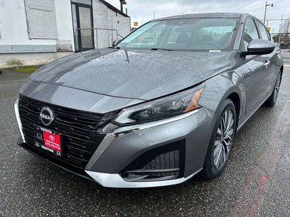 Used 2023 Nissan Altima 2.5 SV w/ SV Premium Package