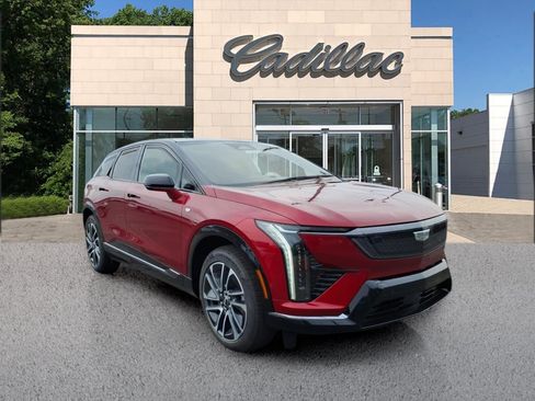 New 2027 Cadillac Optiq Sport w/ LPO, Floor Liner Package AWD/4WD image 7