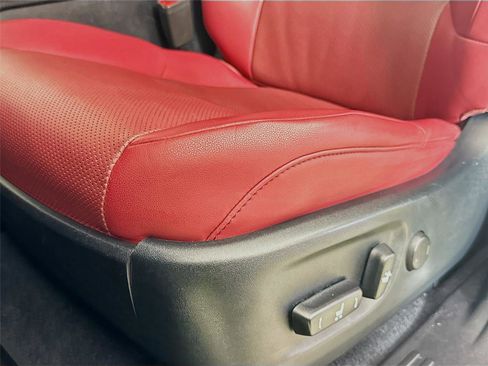 Used 2023 Lexus GX 460 Premium image 20