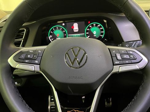 New 2026 Volkswagen Atlas Peak Edition AWD/4WD image 18