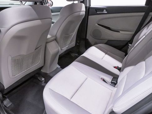 Used 2017 Hyundai Tucson SE image 10