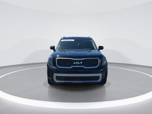Used 2024 Kia Telluride S w/ S Sunroof Package FWD image 3