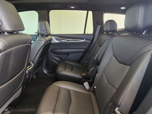 Used 2021 Cadillac XT6 Sport w/ LPO, ONYX Package AWD/4WD image 23