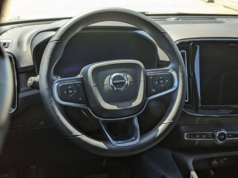 Certified 2023 Volvo XC40 Recharge Ultimate AWD/4WD image 14