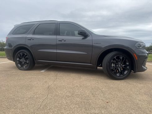 Used 2023 Dodge Durango R/T w/ Blacktop Package image 2