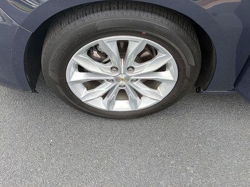 Used 2025 Chevrolet Malibu LT FWD image 34