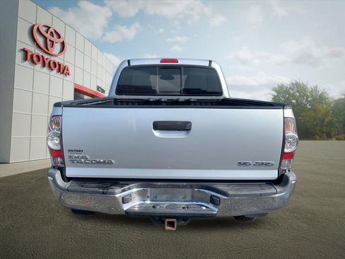 Used 2013 Toyota Tacoma 4x4 Access Cab V6 w/ SR5 Pkg image 4