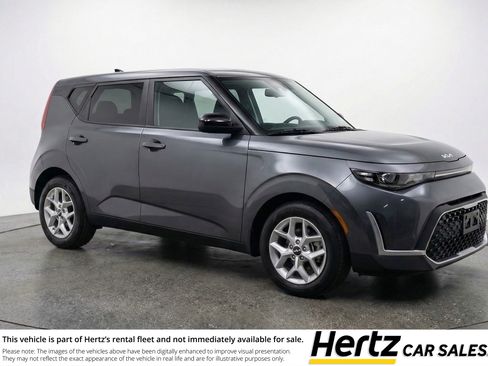 Used 2025 Kia Soul LX w/ LX Technology Package FWD image 1