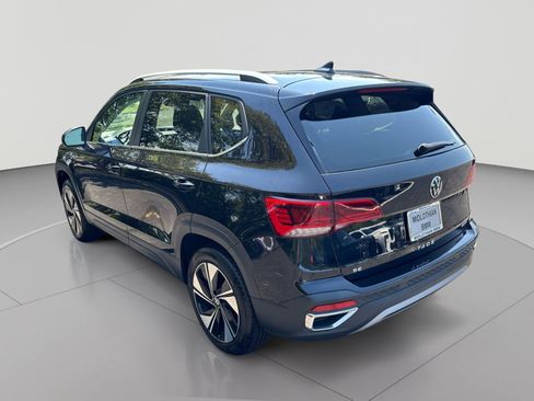 Used 2024 Volkswagen Taos SE AWD/4WD image 32