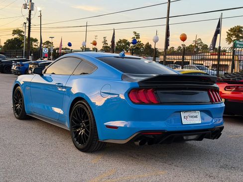 Used 2022 Ford Mustang GT w/ GT Performance Package RWD image 9