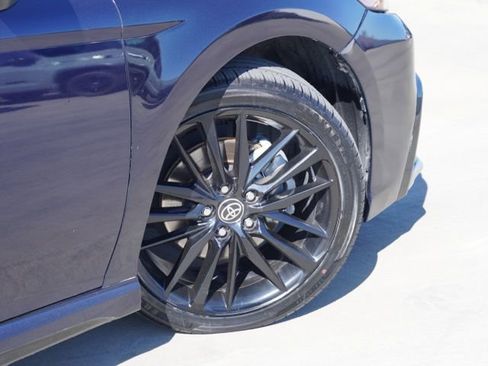 Used 2022 Toyota Camry XSE image 8