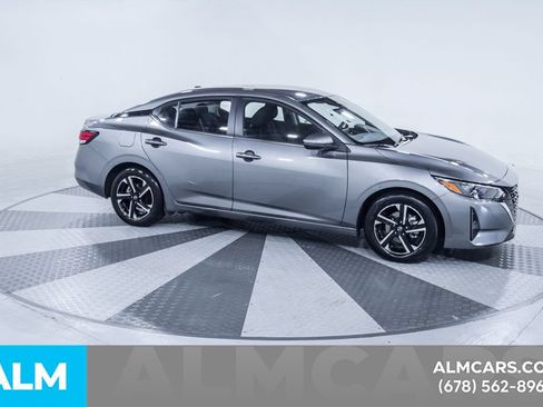 Used 2024 Nissan Sentra SV FWD image 13