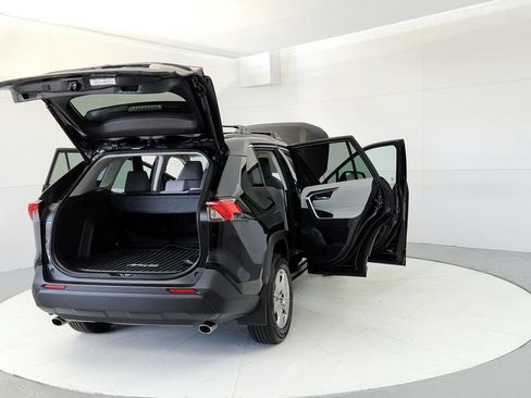 Used 2025 Toyota RAV4 XLE w/ Convenience Package AWD/4WD image 11