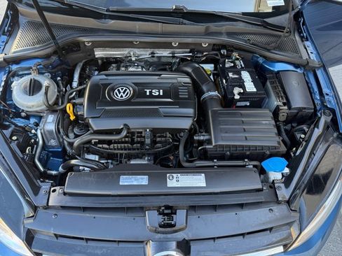 Used 2017 Volkswagen Golf S FWD image 18
