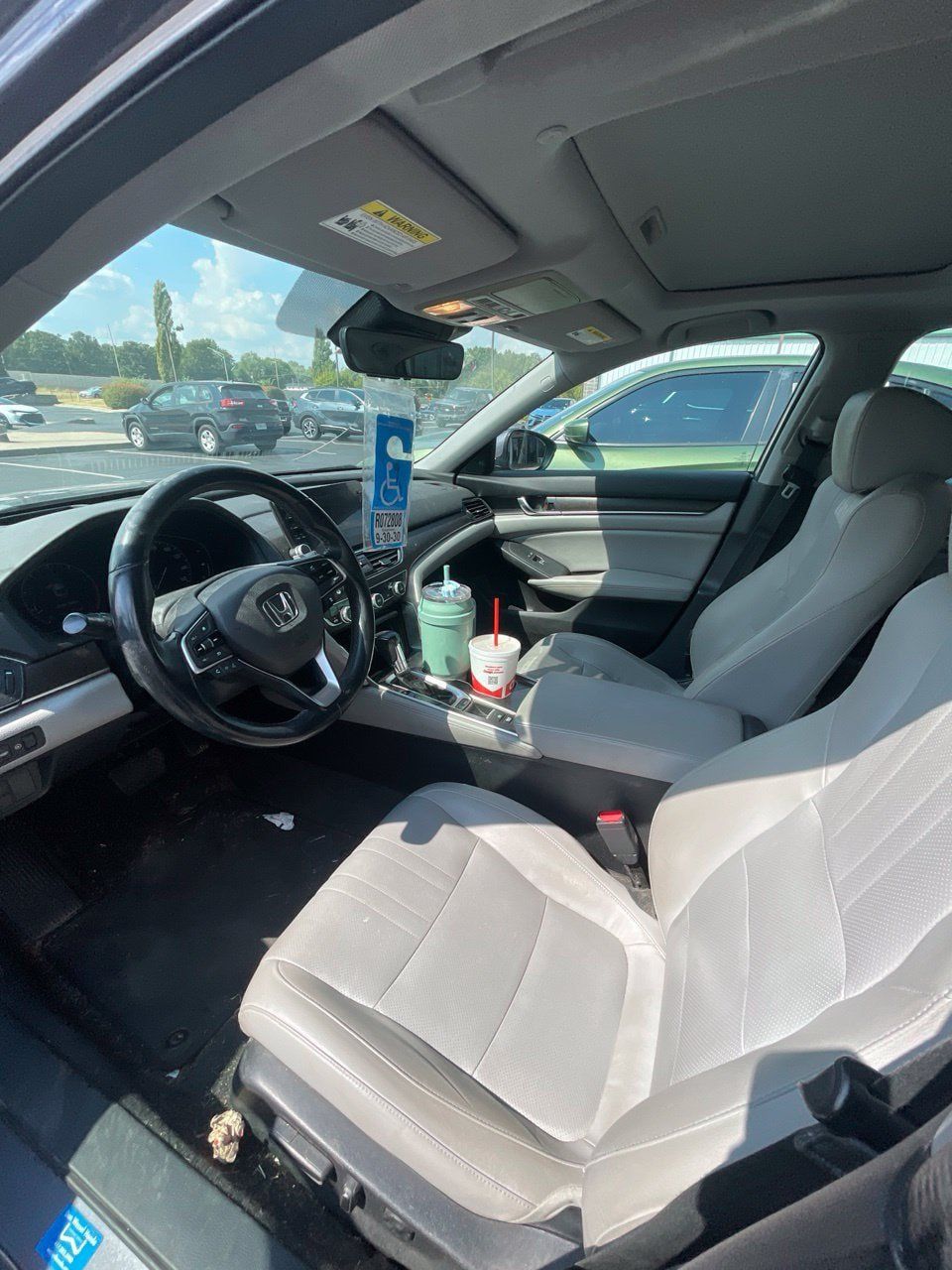 Used 2018 Honda Accord Touring image 9