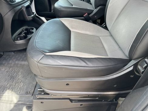 Used 2024 RAM ProMaster 2500 w/ Convenience Group FWD image 22