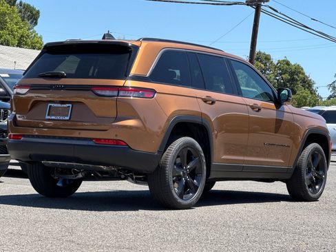 New 2026 Jeep Grand Cherokee Limited AWD/4WD image 3