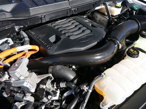 Used 2023 Ford F150 XLT w/ Equipment Group 302A High image 30