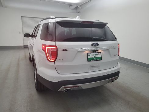 Used 2016 Ford Explorer XLT w/ Equipment Group 202A FWD image 6