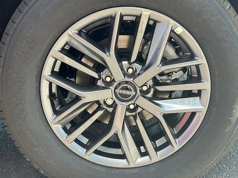 New 2026 Nissan Rogue S image 24