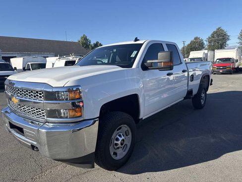 Used 2019 Chevrolet Silverado 2500 W/T w/ WT Convenience Package image 6
