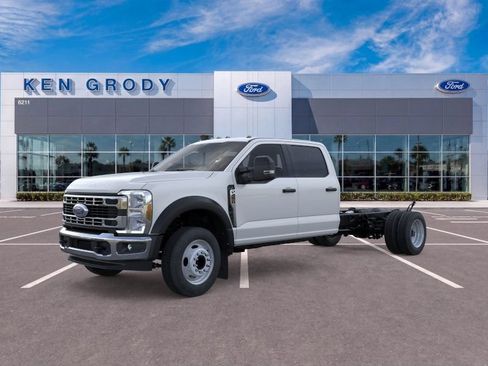 New 2026 Ford F450 XL w/ XL Chrome Package RWD image 16