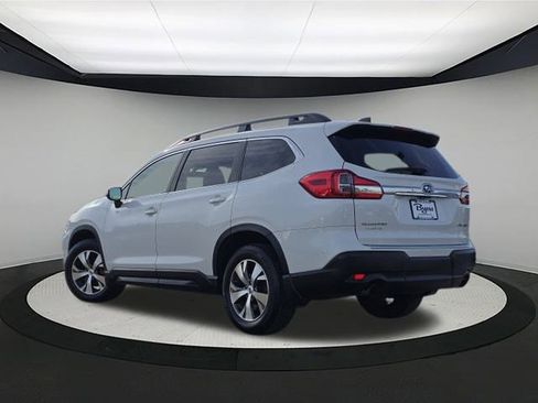 Used 2021 Subaru Ascent Premium w/ Convenience Package image 5