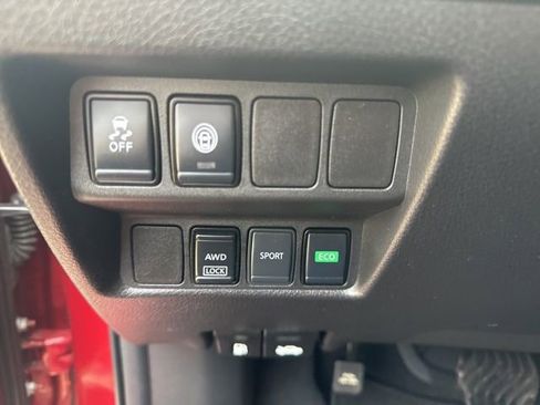 Used 2021 Nissan Rogue Sport S image 17