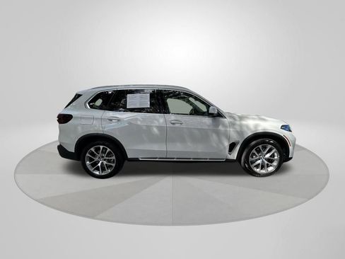 Used 2026 BMW X5 sDrive40i image 8
