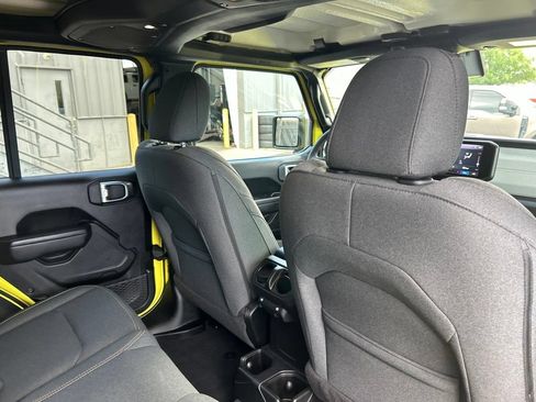 Used 2024 Jeep Wrangler Unlimited Sport AWD/4WD image 40