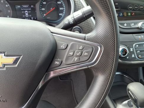 Used 2025 Chevrolet Malibu LT FWD image 20