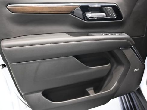 New 2026 Chevrolet Suburban High Country AWD/4WD image 29