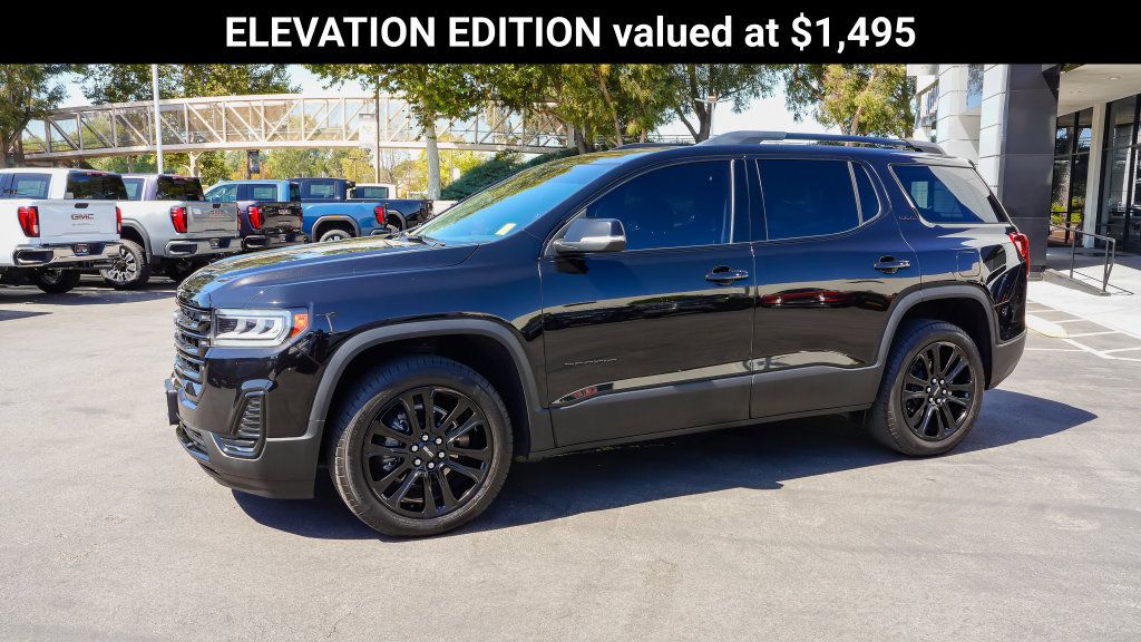 Used 2023 GMC Acadia SLE w/ Driver Convenience Package FWD image 4