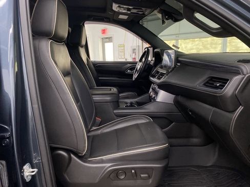 Used 2021 GMC Yukon SLT w/ SLT Luxury Plus Package image 18