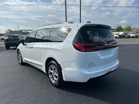 Used 2023 Chrysler Pacifica Limited w/ Uconnect Theater Family Group AWD/4WD image 7