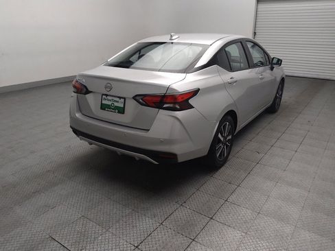 Used 2025 Nissan Versa SV FWD image 9