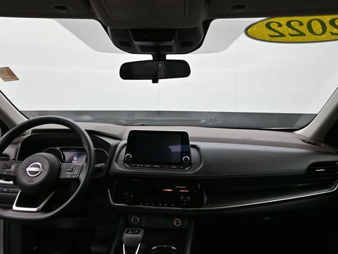 Used 2022 Nissan Rogue SV FWD image 24