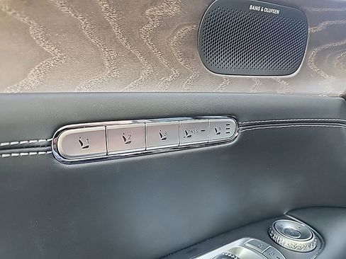 Used 2023 Genesis G90 3.5T image 8