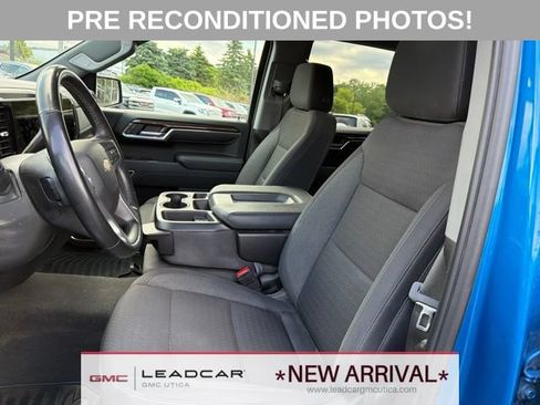 Used 2024 Chevrolet Silverado 1500 LT w/ Z71 Off-Road Package AWD/4WD image 19