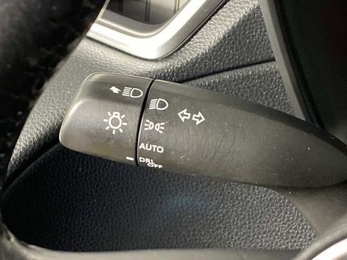 Used 2022 Toyota Corolla Cross LE AWD/4WD image 18