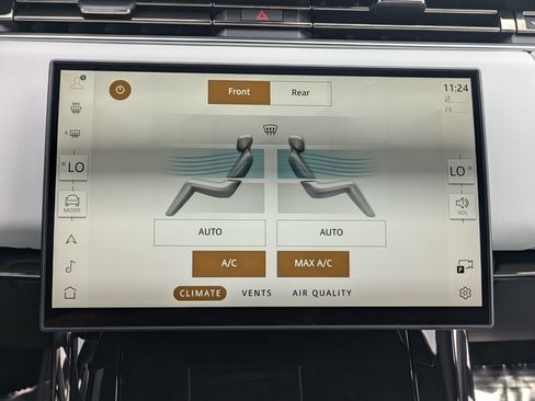 New 2025 Land Rover Range Rover Sport SE image 14