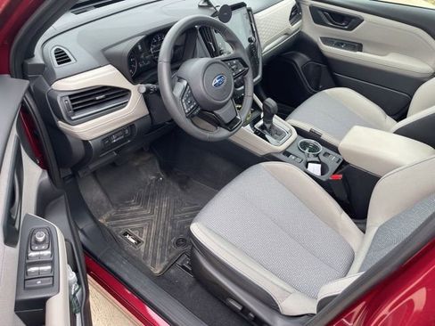Used 2025 Subaru Forester Premium AWD/4WD image 13