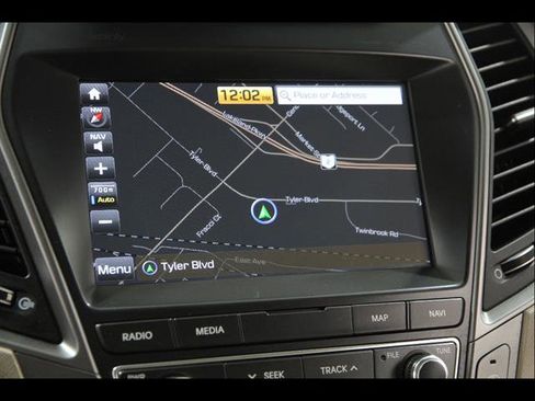 Used 2019 Hyundai Santa Fe XL AWD/4WD image 11