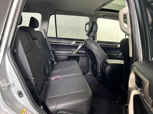 Used 2018 Lexus GX 460 w/ Navigation Package AWD/4WD image 26