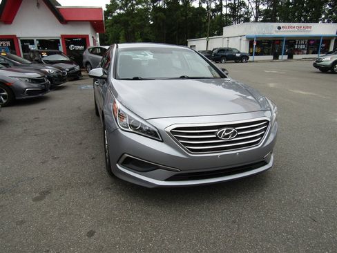 Used 2016 Hyundai Sonata SE FWD image 10