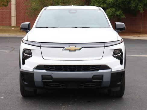 New 2026 Chevrolet Silverado EV LT w/ Premium Package image 32
