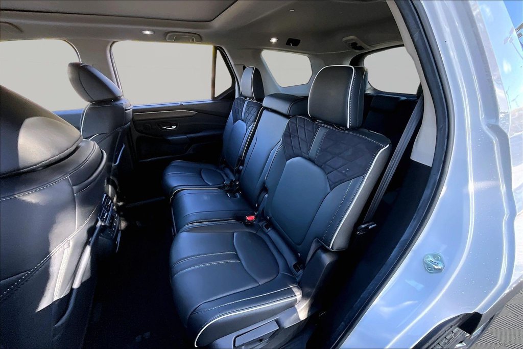 Used 2026 Honda Pilot Elite image 16