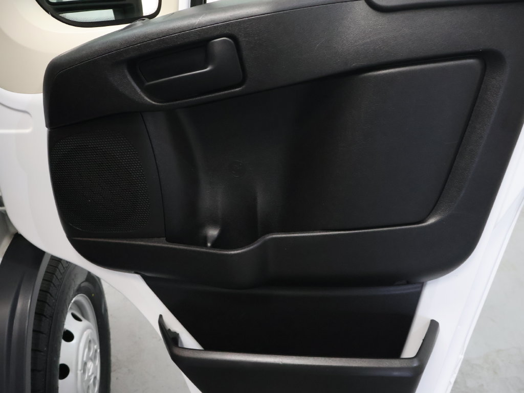 Used 2016 RAM ProMaster 1500 w/ Interior Convenience Group FWD image 11