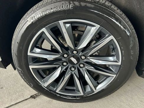 Used 2022 Cadillac Escalade Sport Platinum RWD image 16