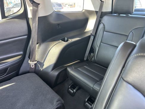 Used 2021 GMC Acadia SLT w/ Elevation Edition image 28